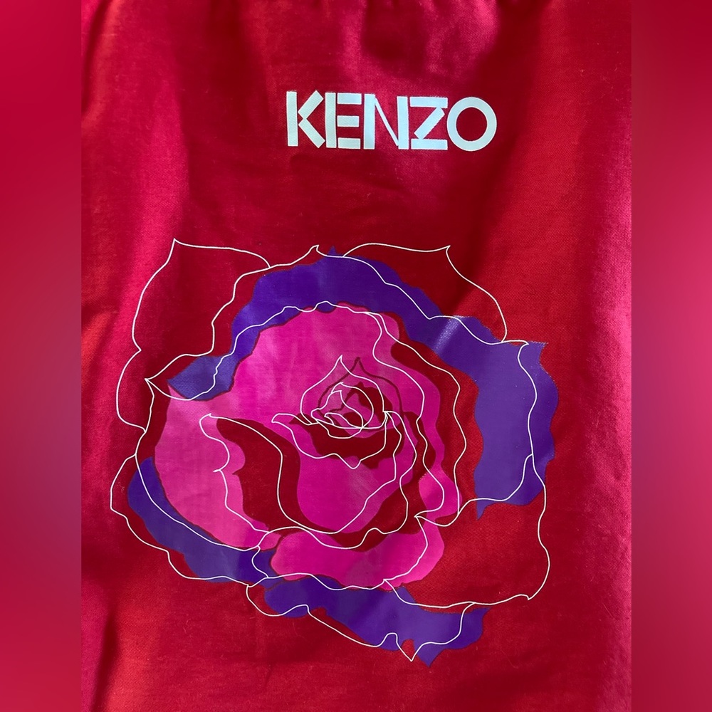 KENZO cotton tote in vibrant red, pink & periwinkle. 100% Cotton exterior NWOT